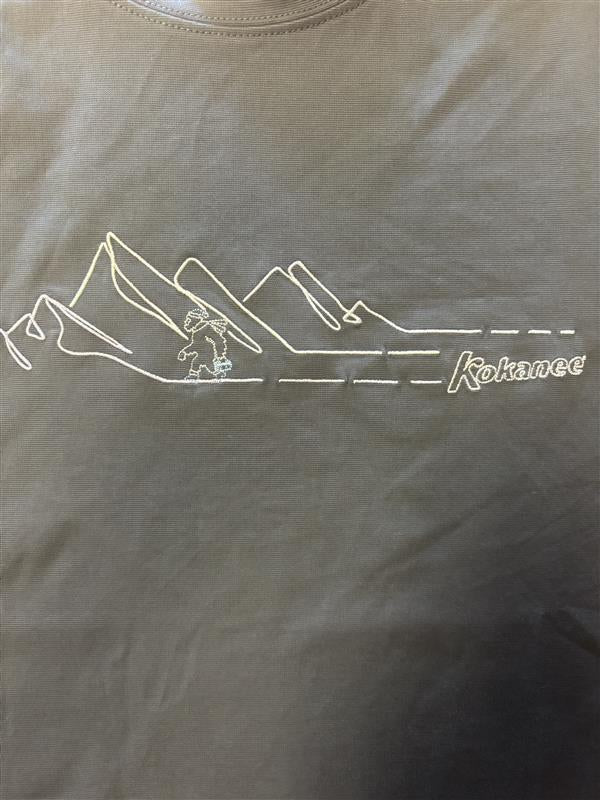 Jack and Sage T Shirt Sask on Mountain walk